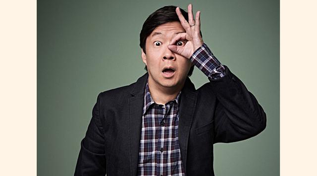 Actor cómico Ken Jeong es mejor conocido por su papel de Leslie Chow en The Hangover serie de películas. Él no tenía la intención de convertirse en actor, y de hecho es un médico con licencia en California, con un doctorado en medicina.