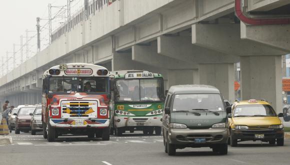 Para la ONG Luz Ámbar, el tránsito vehicular es responsable del 70% de la contaminación del aire en Lima Metropolitana. (USI)