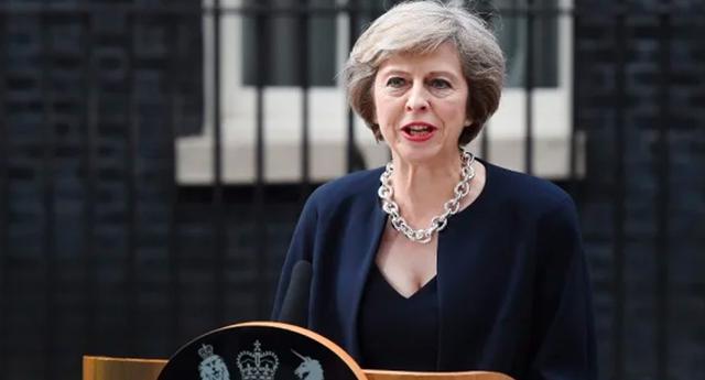 FOTO 1 | 15 de enero 12 y 29 de marzo: Acuerdo de salida de la UE de la primera ministra Theresa May, rechazado aveces por el parlamento británico. (Foto: EFE)