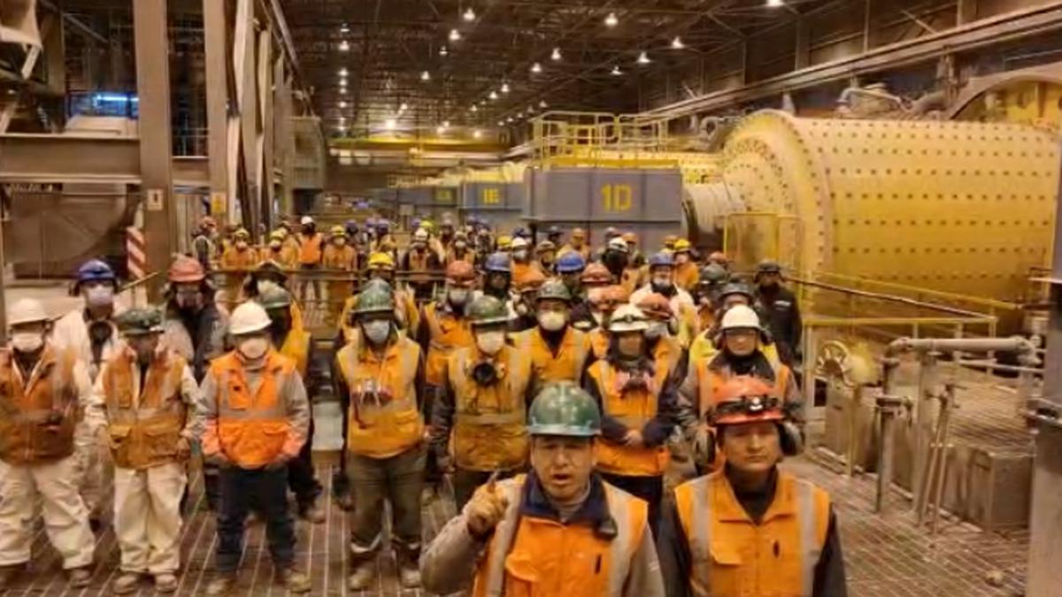 Trabajadores de la mina Cuajone reclaman corte de agua y piden intervención del Gobierno | VIDEOS | Southern Perú | RMMN | ECONOMIA | GESTIÓN