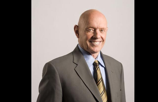 Foto 5 |  Steven Covey. Autor y conferencista exitoso. Escribió la famosa obra “Los siete hábitos de las personas altamente efectivas”.
“Los hechos tienen mayor impacto que lo que se dice”. (Foto: facebook)