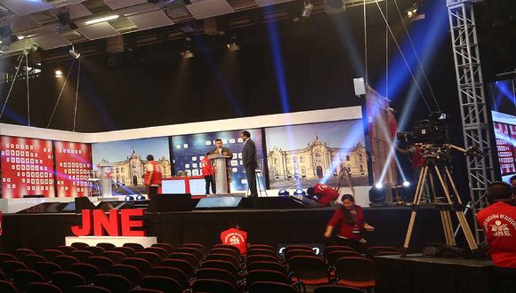 El JNE informó que el debate presidencial se realizará en tres fechas. (Foto: JNE).