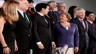 Bachelet escuchará veredicto de La Haya en compañía de su gabinete político