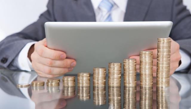 FOTO 3 | Fomentar el esfuerzo: Evite los préstamos en familia porque los niños pensarán que los padres tienen dinero ilimitado. Deben entender que obtener las cosas requiere de trabajo y esfuerzo. (Foto: iStock)