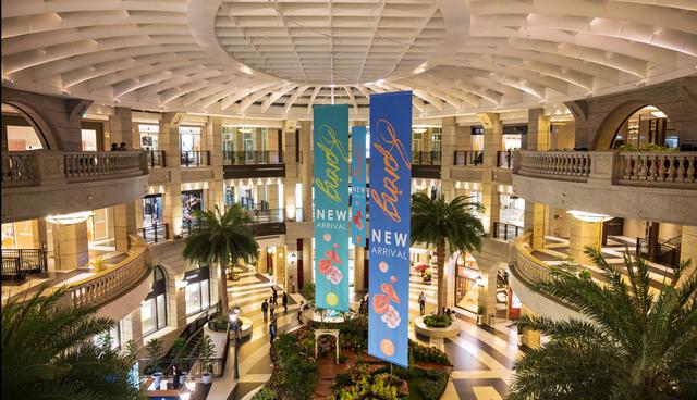 FOTO 3 | Inside the Bellavita luxury mall