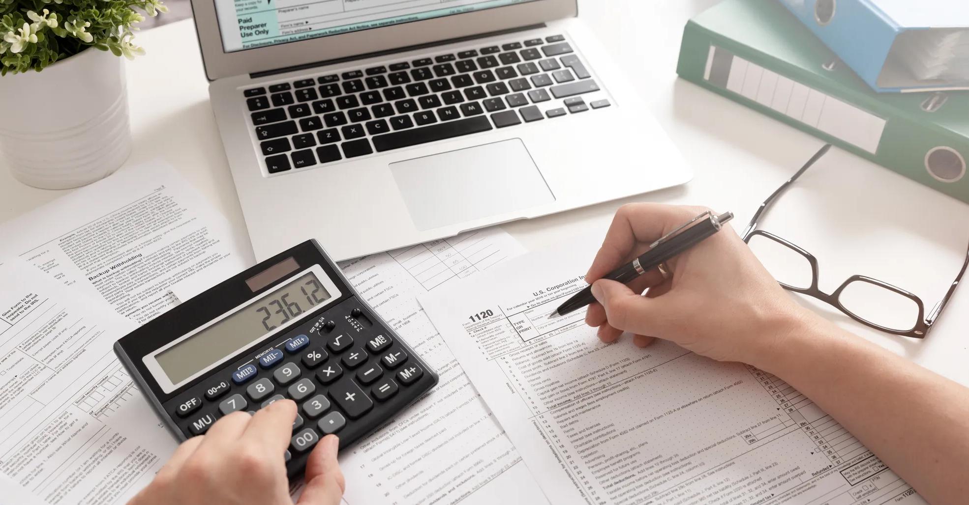 FOTO 1 | 1. Crea una lista de objetivos monetarios que te motive (Foto: iStock)