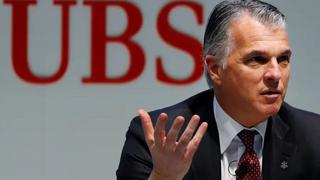 CEO de UBS a favor de investigar últimos años de gestiones en Credit Suisse