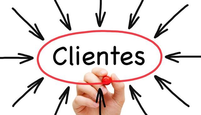 FOTO 4 | 4. Innova centrándote en el cliente 

La centricidad en el cliente va mucho más allá de dar un buen servicio, es volcar toda la empresa en satisfacer sus expectativas -apuntó Silvia Cacho-Elizondo, profesora del área de Comercialización del IPADE-. (Foto: actioncoachiberoamerica)