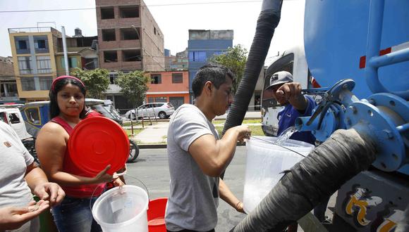 Desde el 6 de octubre se cortará el servicio de agua potable en 22 distritos de Lima.  (Foto: Jessica Vicente / El Comercio)