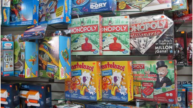 Juegos de mesa y rompecabezas representan el 6% del total vendido en soles, mientras que en unidades representan el 4% del total. (Foto: Bloomberg)