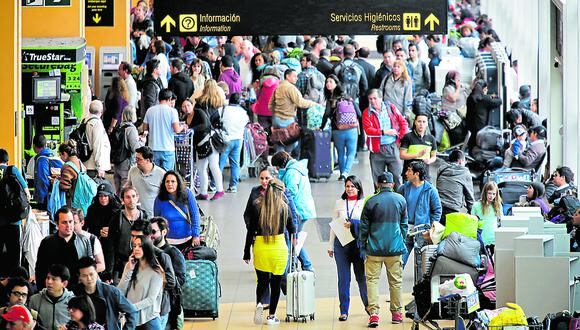 Obras de ampliación en aeropuerto Jorge Chávez permitirán aumentar la capacidad de atención a 35 millones de pasajeros al año. (Foto: Alonso Chero)