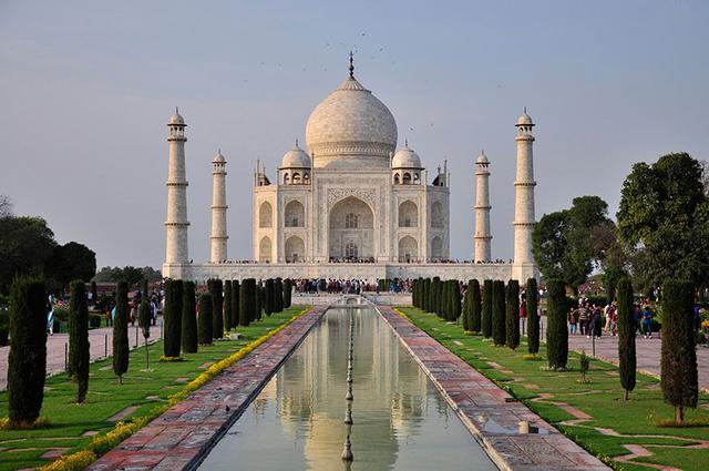 FOTO 7 | El Taj Mahal fue erigido entre 1632 y 1653 en la ciudad de Agra, en el estado indio de Uttar Pradesh, a orillas del río Yamuna. (Foto: Joanna Pedzich, istock)