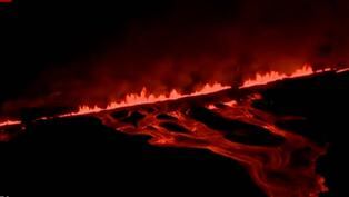 Imágenes aéreas de un volcán en erupción en Islandia