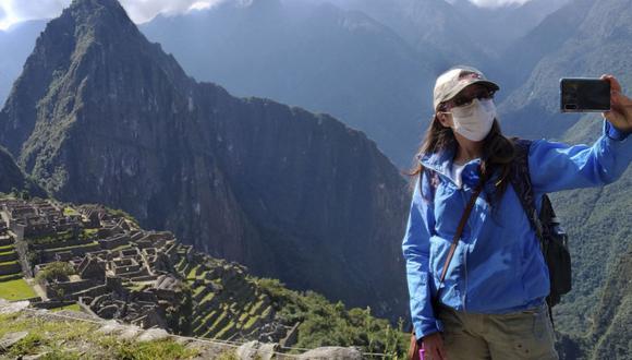 Permanencia. Turistas extranjeros pueden permanecer hoy hasta tres horas en Ciudadela Inca; antes de la pandemia podían hacerlo todo el día. (Foto: AFP)