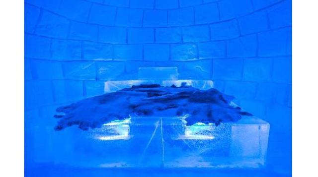 Hotel Sorrisniva, Noruega. Este hotel fue el primero de su clase en abrir en Noruega, lo que lo diferencia de los otros es que tiene el restaurante unido al resto del hotel. Para tomarse algo, es obligatorio reservar, y para pasar la noche, podrás elegir 