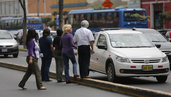 Congreso: Pleno aprobó ley que formaliza el servicio de “taxis colectivos” excluyendo a Lima y Callao
