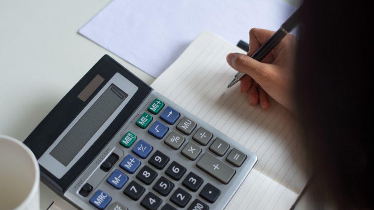 Para que nuestras finanzas se mantengan estables y no tengamos algún percance, lo mejor es planificar las cosas (Foto: Freepik)