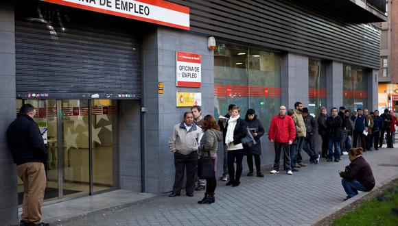 Se calcula que alrededor de medio millón de personas trabajan en la economía informal en España. (Foto: SEBASTIÉN BERDA / AFP).
