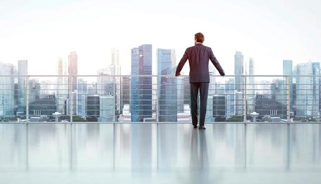 FOTO 4 | 4. Contratar sin pensar
Es importante contratar a los trabajadores en función de si encajan en la cultura de la empresa, primero y de su capacidad, después; siempre podemos ampliar sus conocimientos a través de formación. Nunca invertir este orden de prioridades. Para ello es importante definir esa cultura para remar todos en la misma dirección. A partir de ahí, ya se puede pensar en qué servicio se necesita contratar y a quién para que lo desarrolle.