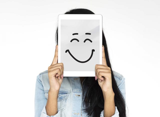 FOTO 10 | 10- Si tu aspecto ha cambia, actualiza la foto de tu CV: Cuando vas a una entrevista debes verte como te ves en la fotografía. Si te cortaste el cabello o aumentaste de peso, es tiempo de cambiar tu foto. (Foto: Freepik)