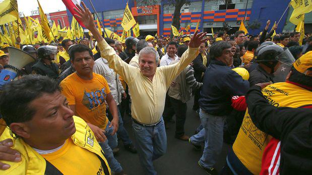 Solidaridad Nacional formalizó apelación a tacha de Castañeda