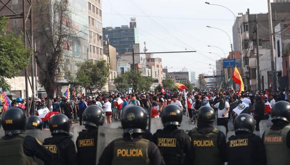 Marcha en Lima, bloqueos y protestas en regiones como parte del paro nacional indefinido continúan hoy, 20 de enero. (Foto: GEC). Foto: Alessandro Currarino / @photo.gec