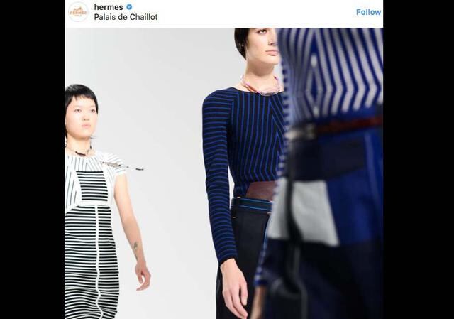 FOTO 8 | Hermés. Y si de accesorios de lujo se trata, desde 1837 Hermés es una de las marcas reconocidas mundialmente por hacer de los complementos de moda en cuero más lujosos y costosos. Sin embargo desde hace un tiempo han incursionado en la moda femenina realizando varias colecciones que se posicionan como unas de las más costosas del mercado por sus diseños y su alta costura.