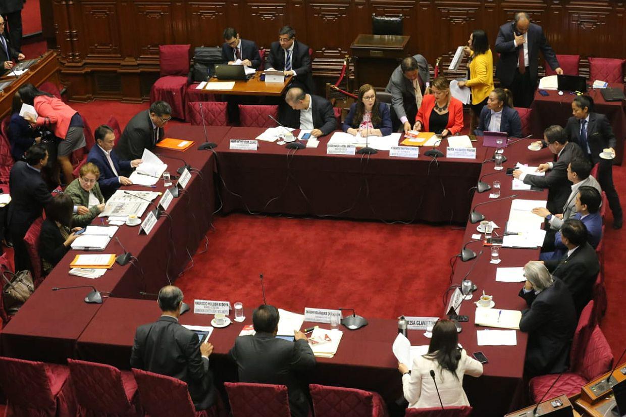 La Comisión de Constitución llevó a cabo una sesión para debatir algunos proyectos de ley de reforma política y constitucional. (Foto: Congreso de la República)