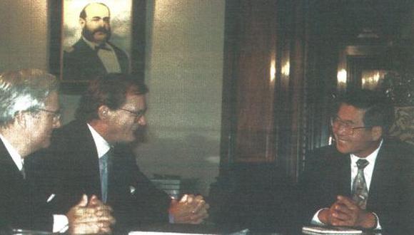 El presidente Fujimori se reunió ayer con el subsecretario de Estado para Asuntos Interamericanos de EE.UU., Alexander Watson. Estuvo acompañado del embajador Alvin Adams.