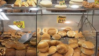 Panaderías optan por reducir peso del pan para paliar alza de precio