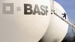 Grupo químico alemán BASF anuncia supresión de 6,000 empleos en el mundo