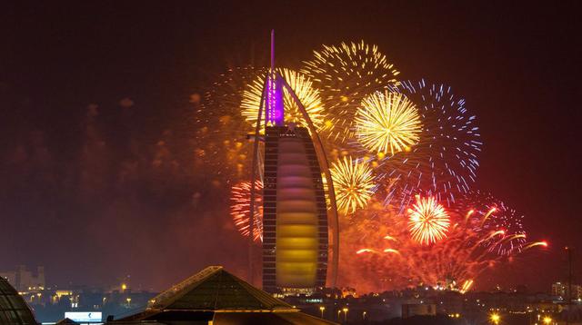 Dubai, Emiratos Árabes. En el 2014, la ciudad alcanzó el récord Guiness por el espectáculo más grande de fuegos artificiales (Foto: CN Traveler).