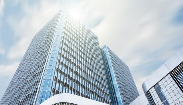 FOTO 3 | 3. Enfócate en crear valor
La innovación en valor es un factor crucial para que tu empresa realmente tenga un consumo interesante y que pueda permanecer por más tiempo en el mercad.

Para lograr esto en tu plan de negocios, te aconsejo implementar algunas herramientas como el Design Thinking y el Branding Innovation que te ayudarán a comprender mejor las necesidades de tus usuarios, y de esta forma realizar iteraciones de creación de valor para desarrollar experiencias de consumo que enamoren a tus clientes, generen fidelidad de marca y te recomienden con más personas. (Foto: Freepik)