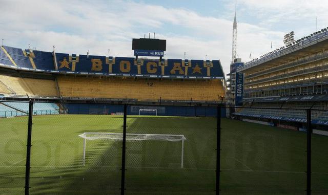 Foto 4 | El estadio abrió sus puertas al público el 25 de mayo de 1940 con el partido amistoso entre Boca Juniors y San Lorenzo.