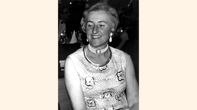 Johanna Bruhn fue la tercera y última esposa de Herbert Quandt, propietario del consorcio automotriz BMW. También fue la que heredó el paquete completo de las acciones del consorcio cuando murió su marido en 1982. Ella murió en agosto. (Foto: elnuevoheral
