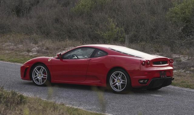 La empresa no dijo quién compró el vehículo ni dio más detalles sobre la venta confidencial. Al precio de adjudicación, habría sido la mayor suma pagada en una subasta por una F430 Cupé con transmisión semi-automática. Se esperaba que llegara hasta los US