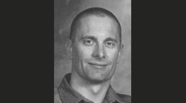 Robert William Fisher. Es buscado por presuntamente matar a su esposa y a sus dos hijos tras hacer explotar la casa donde vivía en Scottsdale, Arizona, en abril del 2001. Por información sobre su paradero se daría hasta US$ 100.,000. (Foto: FBI.gov)