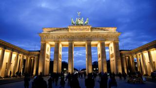 Berlín apaga las luces de sus monumentos para ahorrar electricidad por invasión rusa a Ucrania