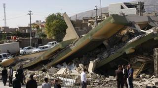 Más de 300 muertos se registran en Irán por un violento sismo