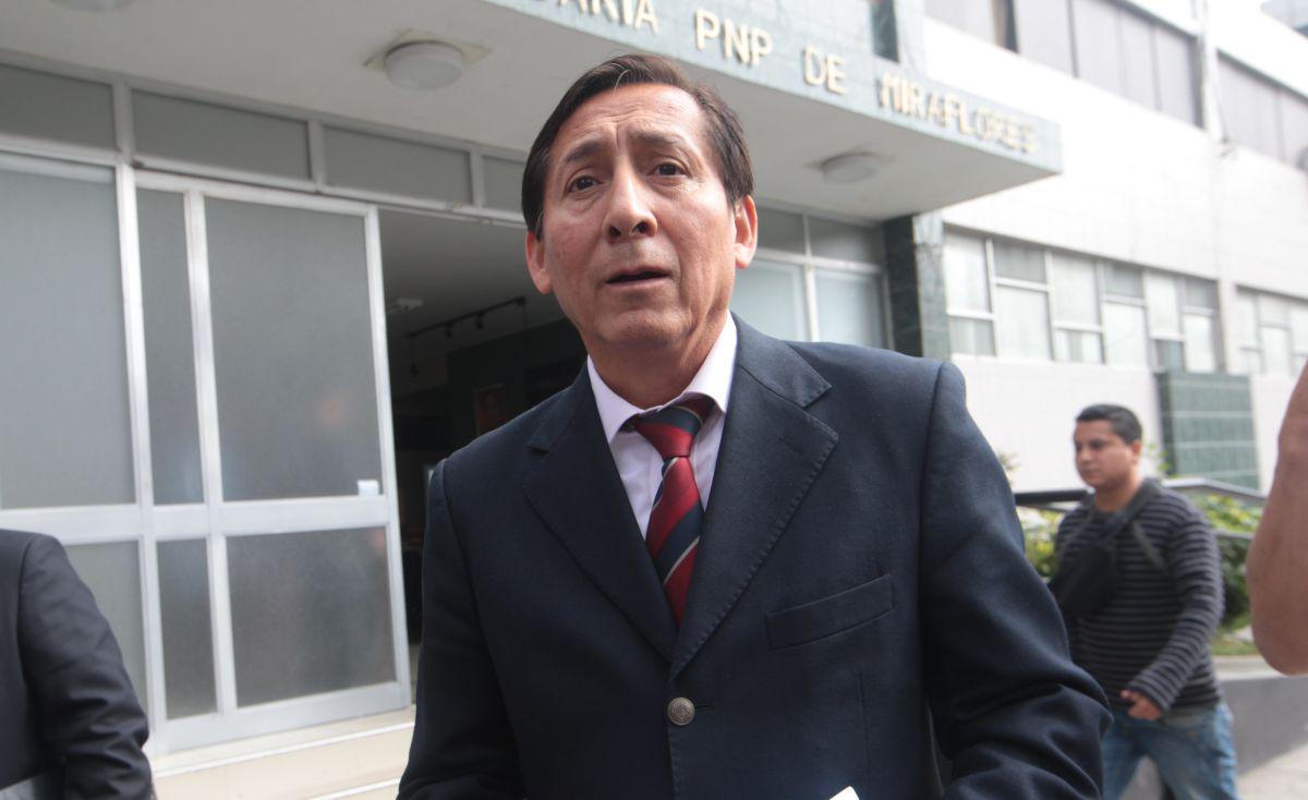 Carlos Almerí es el cuarto congresista que ha confirmado tener coronavirus. (Foto: GEC)