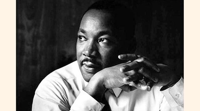 14. Martin Luther King. "Si supiera que el mundo se acaba mañana, yo hoy todavía plantaba un árbol".