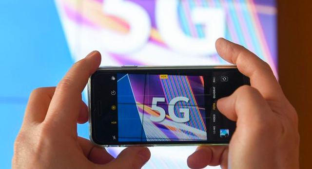 FOTO 8 | 8. WiFi Map. Disponer de internet en el móvil es habitual, pero existen lugar en los que acceder a este servicio resulta complicado. Con WiFi Map esto ya no será un problema. Instala esta app en tu smartphone y visualiza mapas actualizados de todo el mundo sin conexión y detecta puntos de acceso wifi.