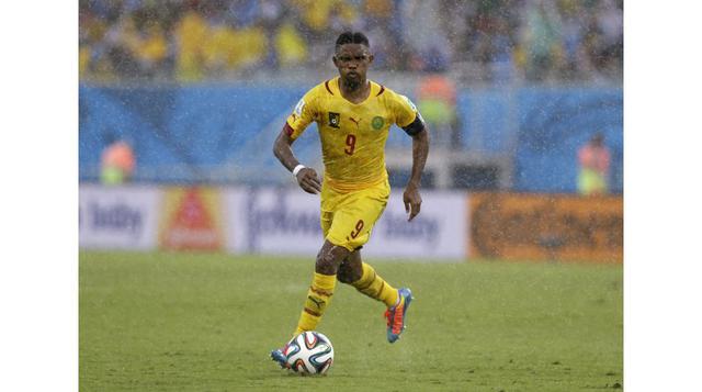 Camerún cuenta con uno de los tres futbolistas con el sueldo más alto del mundo: Samuel Eto&#039;o. El delantero africano recibe al año US$ 85 millones. (Foto: AP)