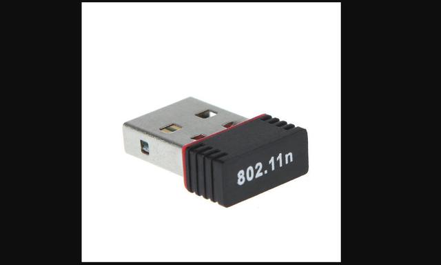 Adaptador WiFi: El WiFi es uno de los conflictos más comunes de la convivencia. Además, es fácil de usar, ya que sólo tendrá que conectar el USB a su portátil para recibir la mejor conexión a internet en cuestión de segundos. Su precio es de  3,43 euros (US$4,23)