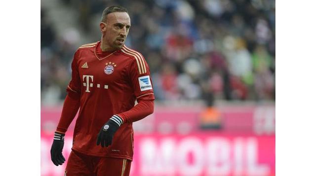 FRANCK RIBÉRY. El hábil mediocampista francés acaba de cumplir 32 años de edad y comienza a perder valor. El costo de su pase ha disminuido en US$ 31 millones. Ahora cuesta US$ 11 millones.