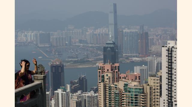 Hong Kong (China). Se espera que su población aumente 32.8% en una generación hasta las 76,985 personas por milla cuadrada.