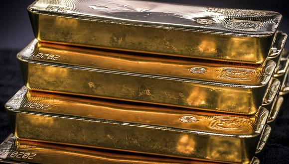 Los futuros del oro en Estados Unidos cedían un 0.8%, a US$ 1,854.30 la onza, este jueves. (Foto: AFP)