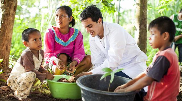 El sistema funciona en base a la energía almacenada en la tierra producto de los nutrientes y/o microorganismos que liberan los vegetales durante su desarrollo.