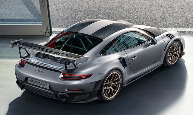 FOTO 6 | Oficialmente, el GT2 RS todavía se puede pedir ahora. Llegará a los concesionarios estadounidenses a principios del 2018.