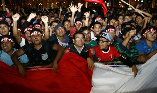 FOTO 13 | Sin embargo, las ventas online también se verían favorecidas con Perú en el Mundial. Según Pamela Flores, gerente general de Mercado Libre en Perú, la demanda no solo se concentra en televisores, sino también en home theaters y soundbars. “Con u